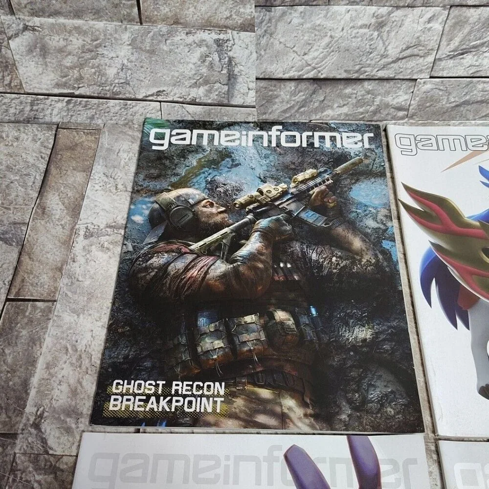 Lot Of 4 Game Informer Magazine Issues 318, 319, 320, 321